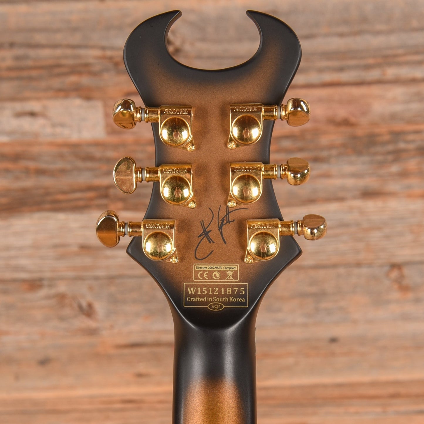 Schecter Synyster Gates Signature Synyster Custom-S Sustainiac Black/Gold