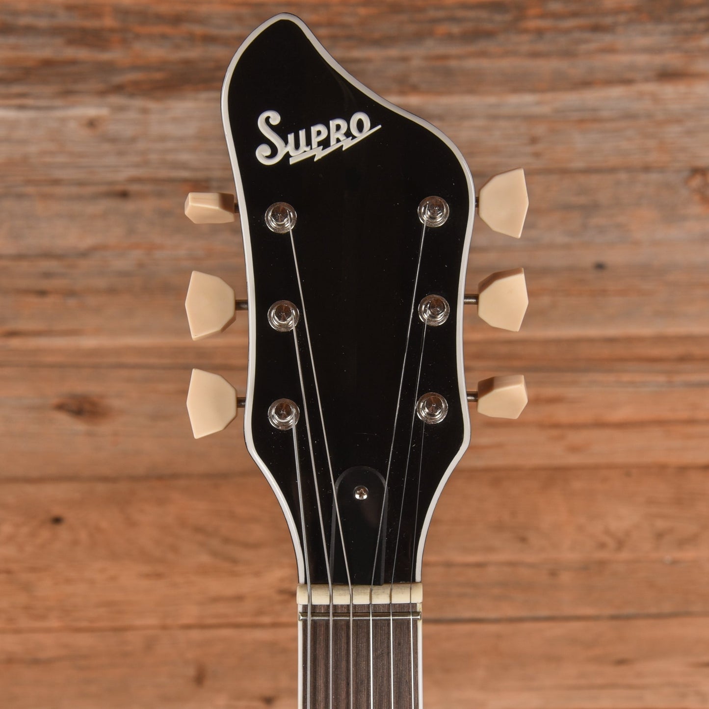 Supro 1582VJB Coronado II Vibrato Jet Black 2017
