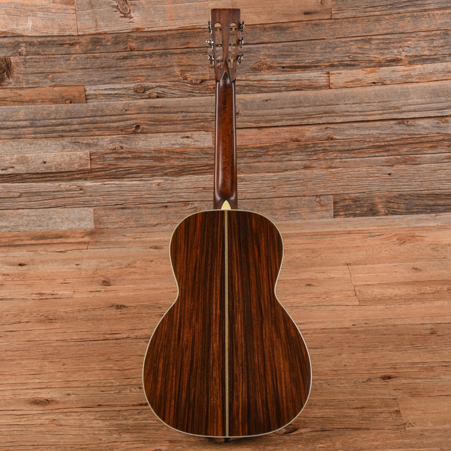 Eastman E20OO Natural