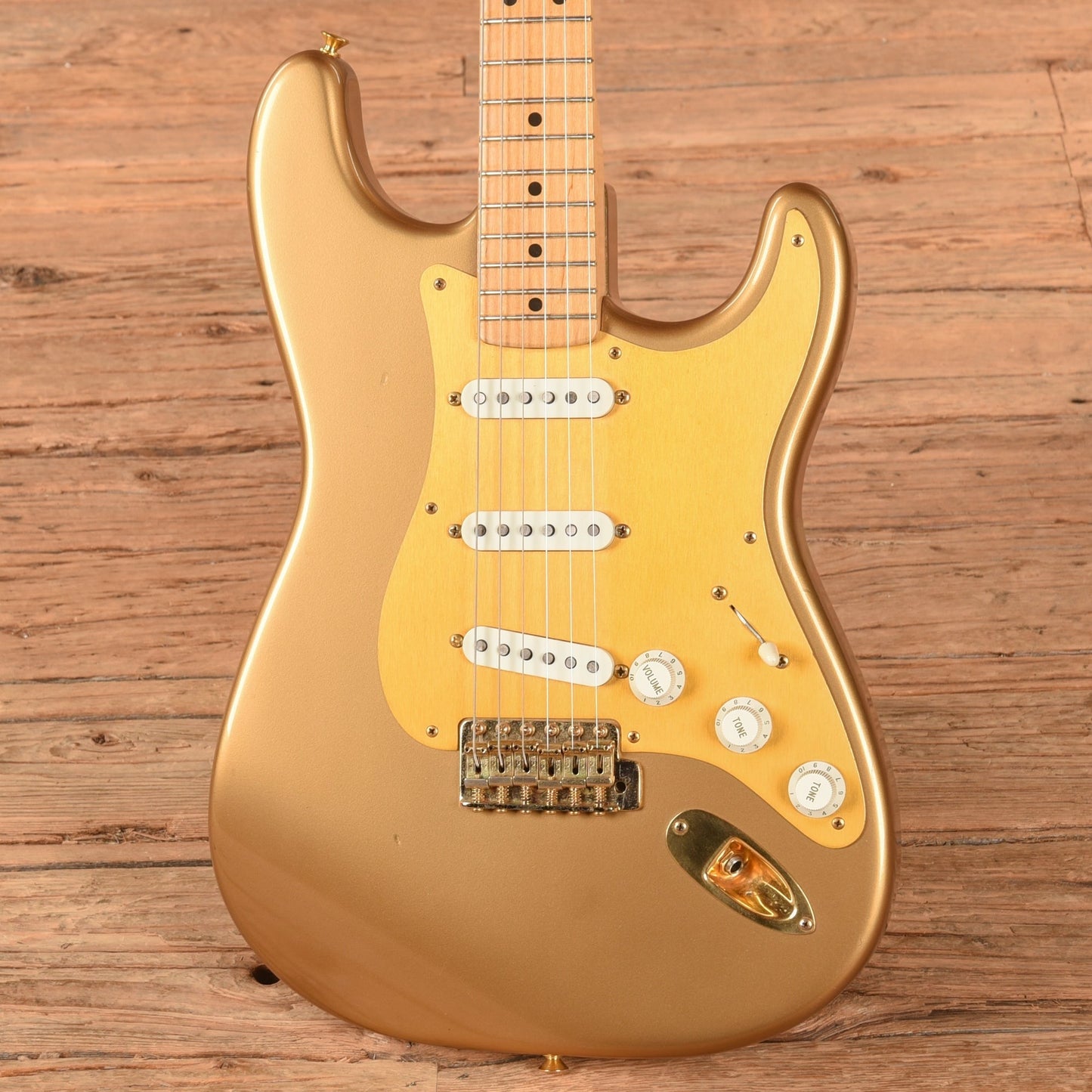 Fender Custom Shop Stratocaster HLE Gold 1989