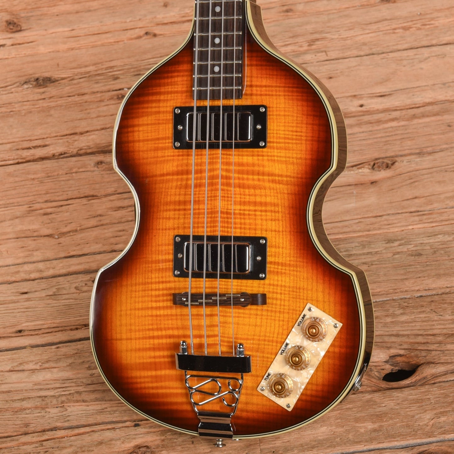 Epiphone Viola Bass Sunburst 2001